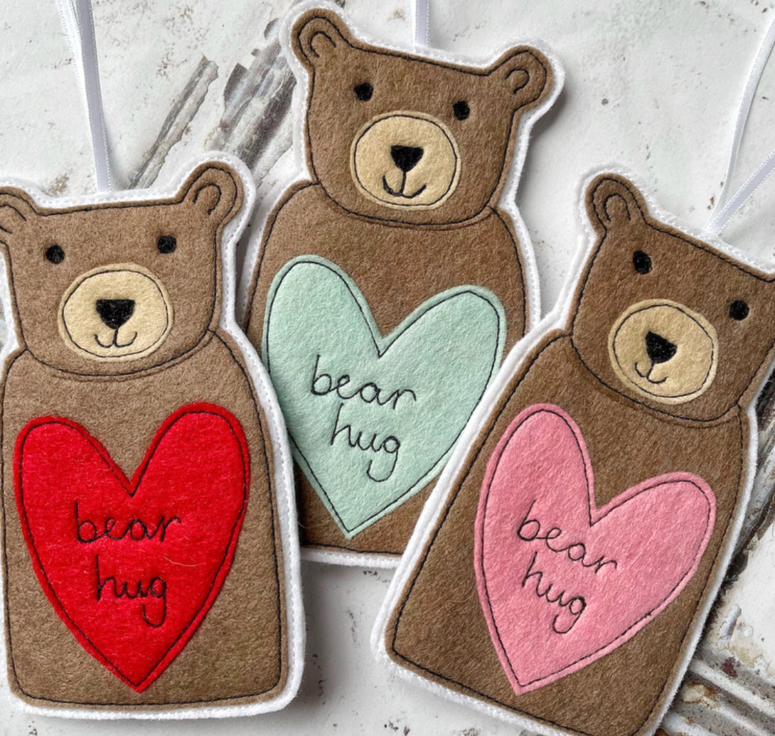 Bear Hug Decoration | Tink and Reu