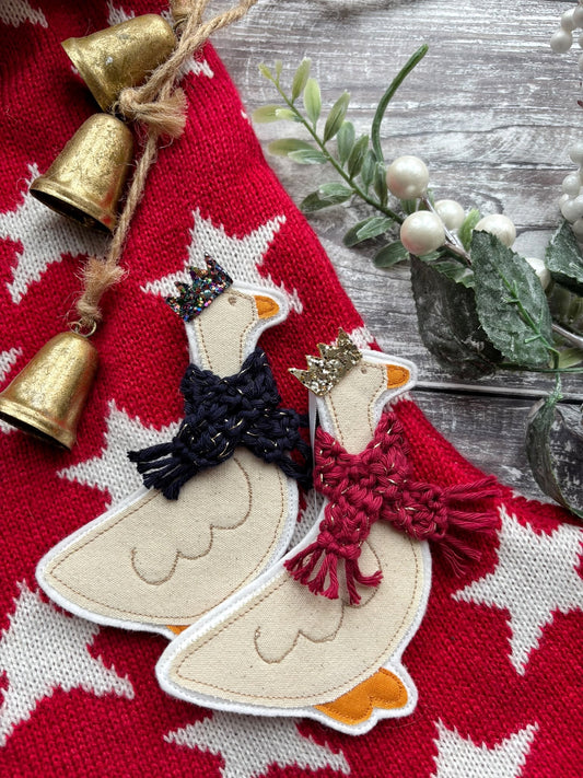 Festive Goose In Scarf Christmas Tree Decoration