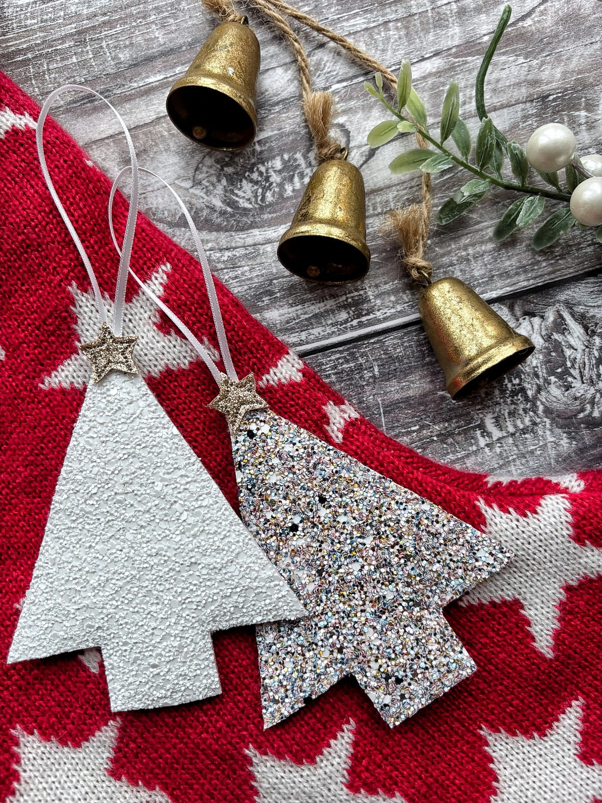 Glitter Christmas Tree With Star Decoration 