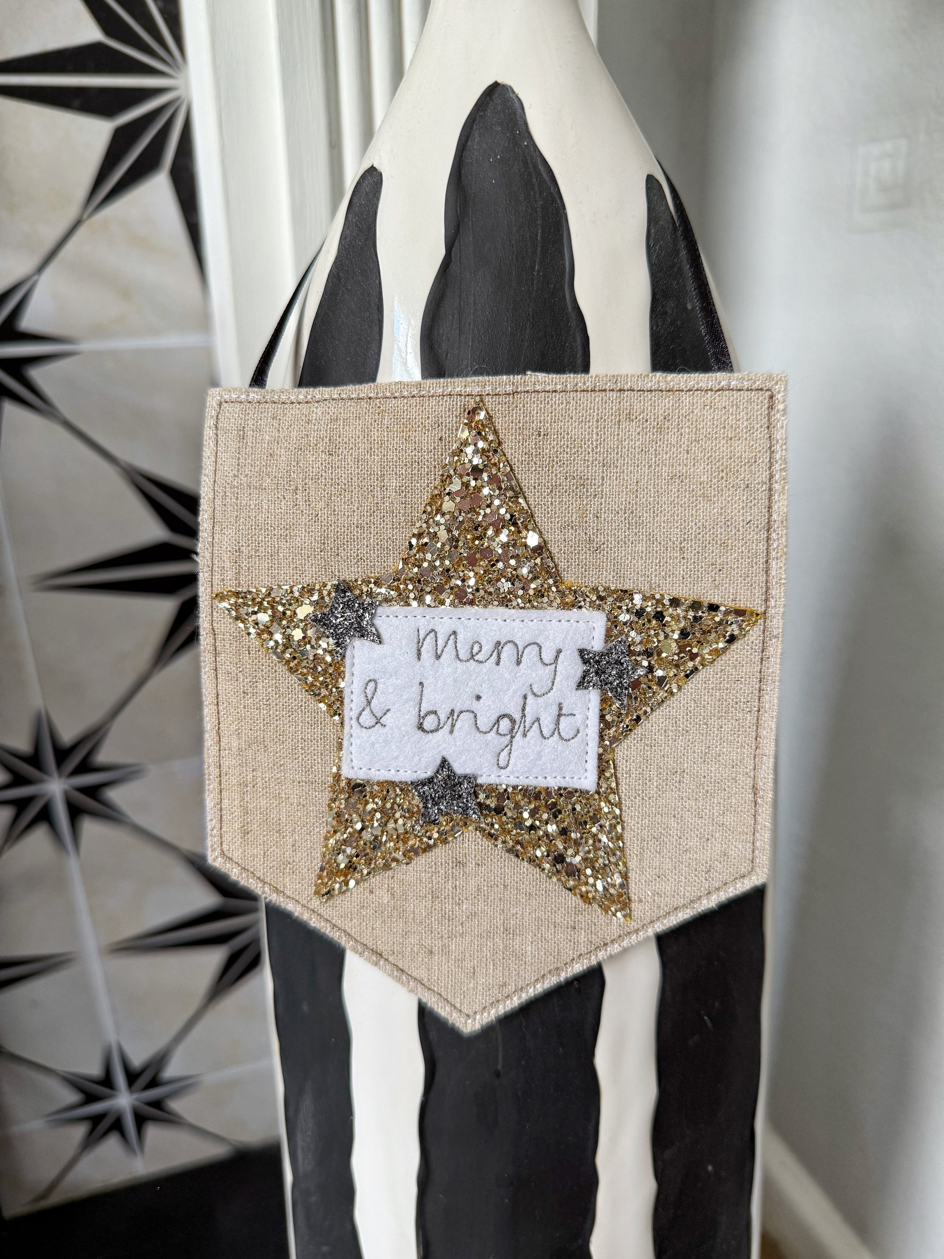 Merry & Bright Star Pennant | Tink and Reu